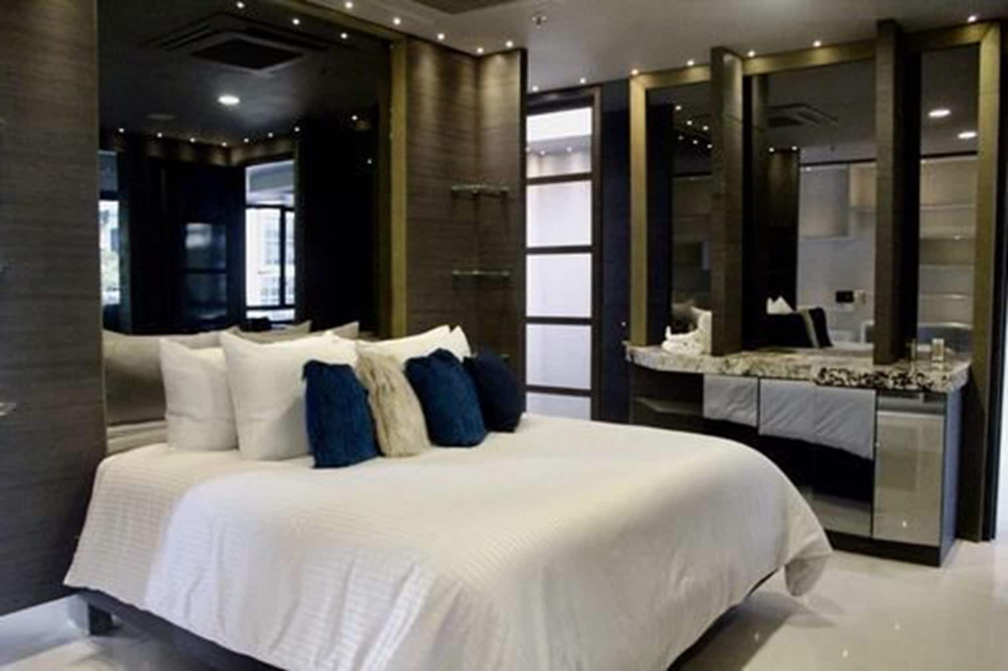Hotel Paris Luxury Suites Medellín Exteriör bild